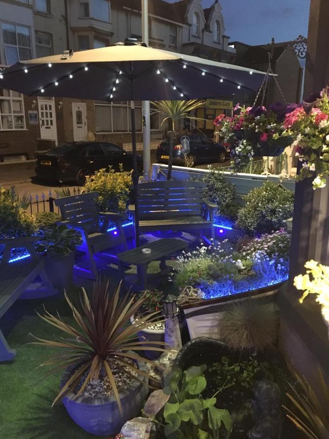 The Glenroy Guest House Blackpool Exteriör bild